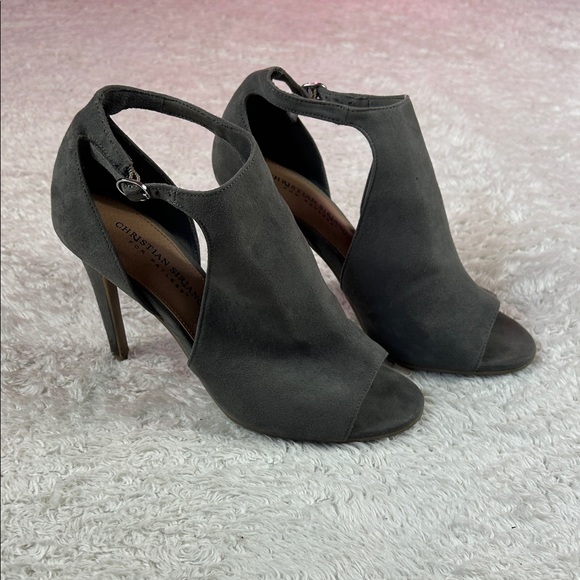 Christian Siriano Payless grey suede peep toe stiletto heels, size 7W - Picture 1 of 10